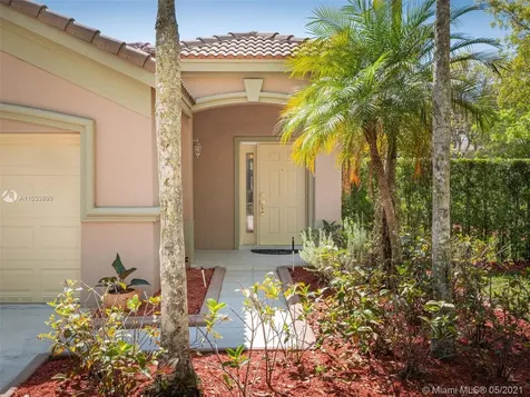 967 Golden Cane Drive Weston FL 33327
