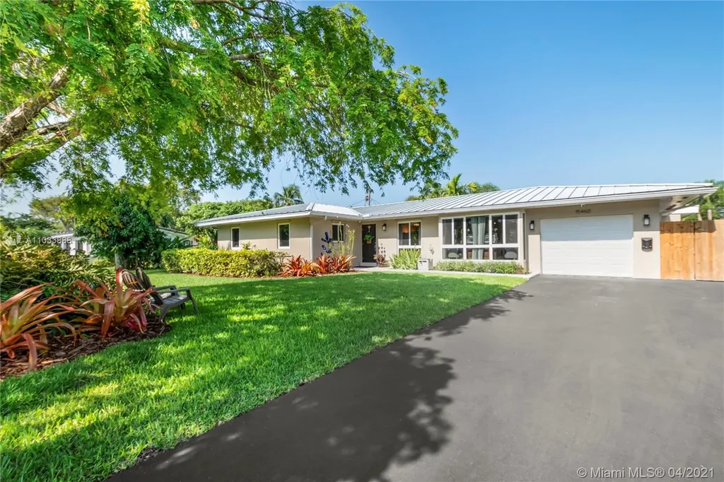 15460 SW 82nd Court Palmetto Bay FL 33157
