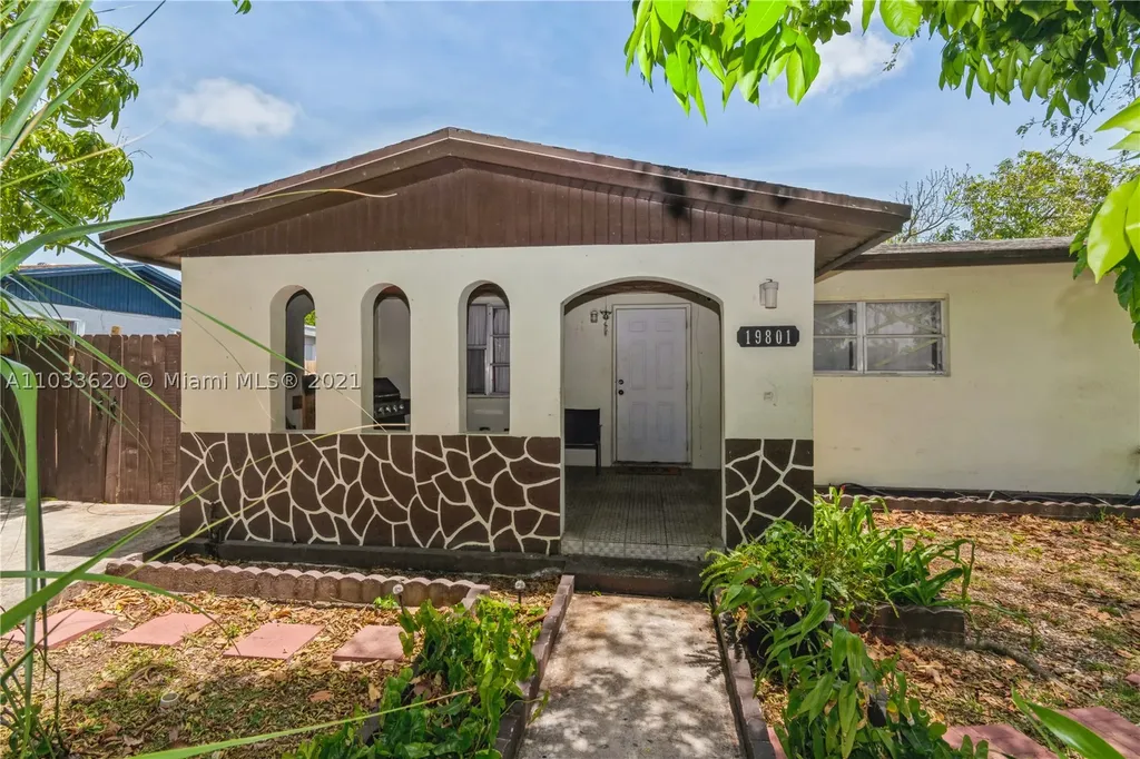 19801 SW 115th Avenue Miami FL 33157