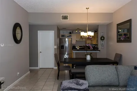 9570 SW 2nd Court Pembroke Pines FL 33025