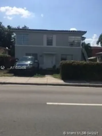 930 SW 22nd Avenue Miami FL 33135