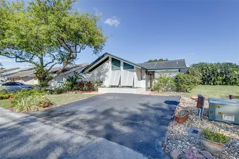 4070 SW 82nd Terrace Davie FL 33328