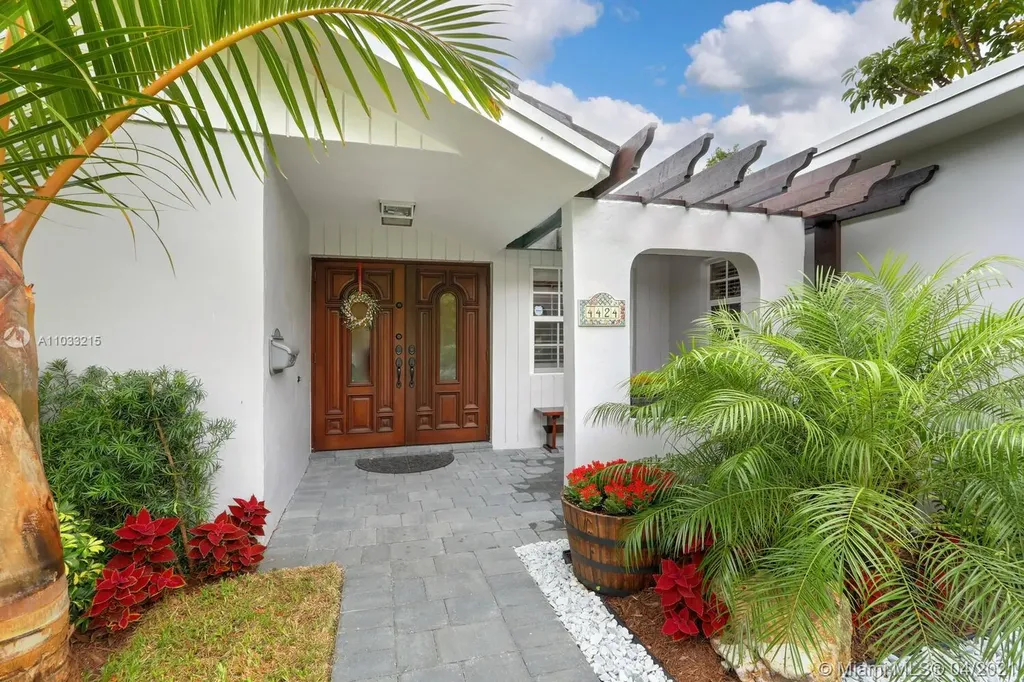 4424 SW 11th Street Coral Gables FL 33134