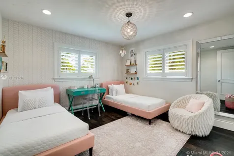 5975 SW 134th Street Pinecrest FL 33156