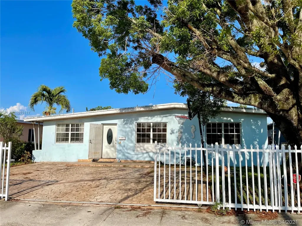 1121 NW 35th Avenue Miami FL 33125