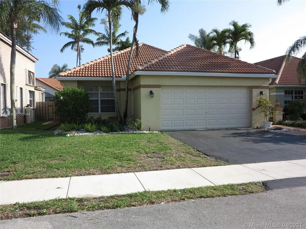 9197 Magnolia Court Davie FL 33328