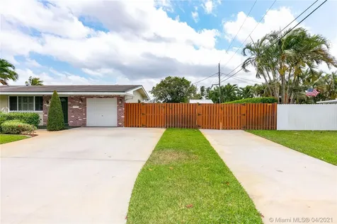 7760 NW 13th Street Pembroke Pines FL 33024