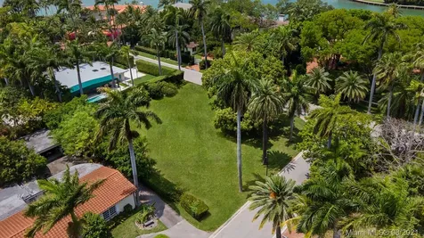 1800 W 27th Street Miami Beach FL 33140