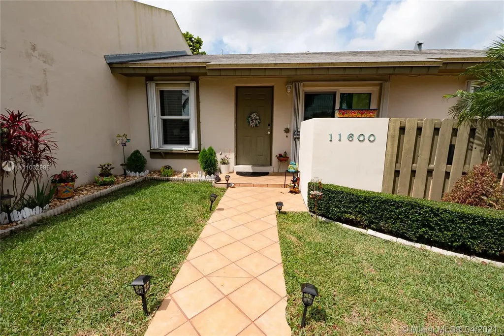 11600 SW 124th Court Miami FL 33186