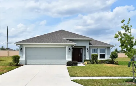 408 Buchannan Drive Davenport FL 33837