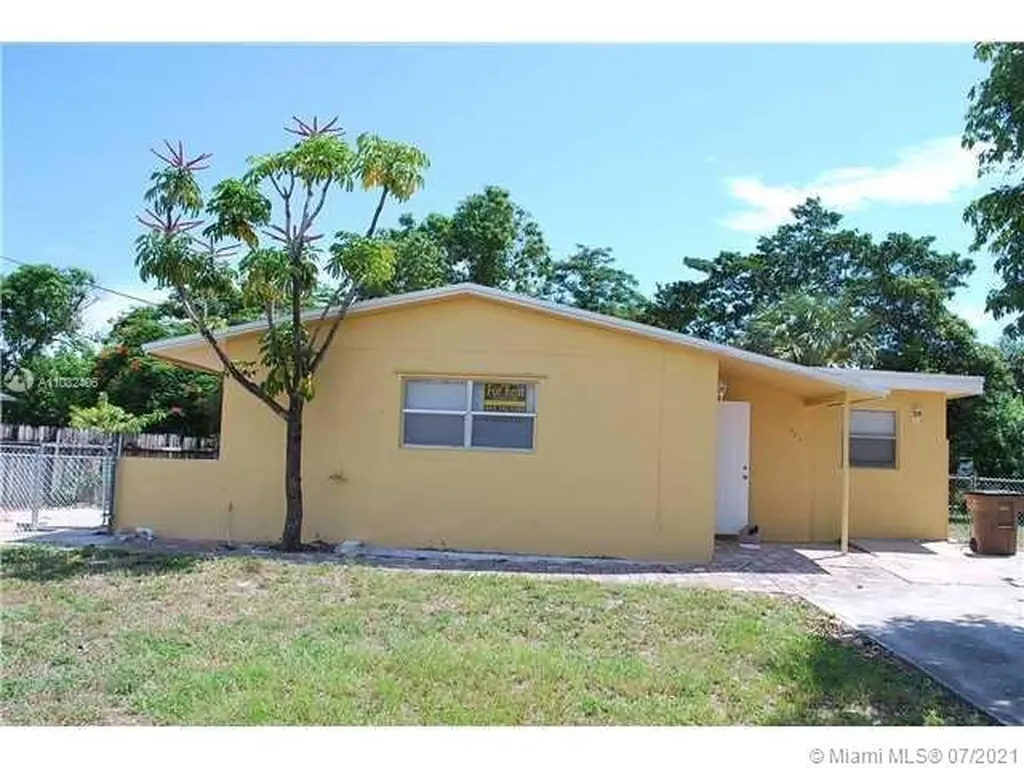 521 NE 45th Street Deerfield Beach FL 33064