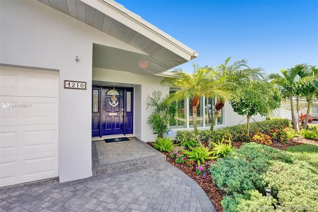 4210 NE 22nd Terrace Lighthouse Point FL 33064