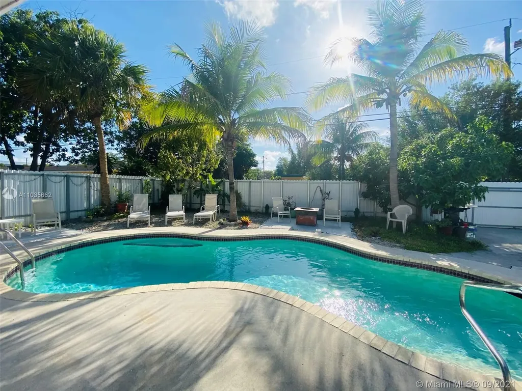 1506 S 19th Avenue Hollywood FL 33020