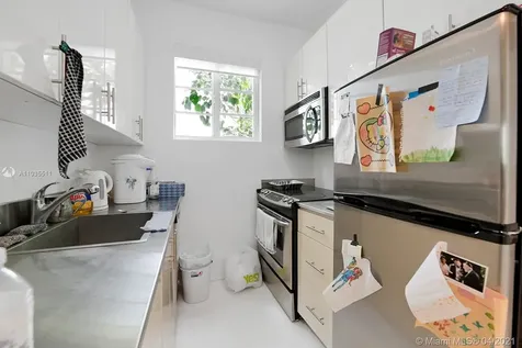 3917 N Meridian Avenue Miami Beach FL 33140