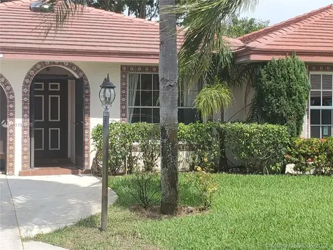 1452 SW 26th Avenue Boynton Beach FL 33426
