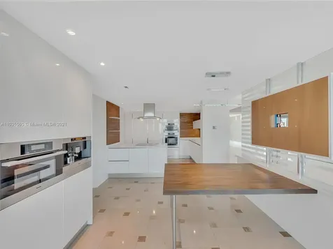 1643 Brickell Avenue Miami FL 33129