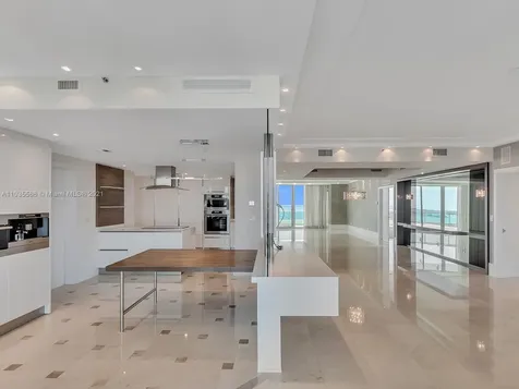 1643 Brickell Avenue Miami FL 33129