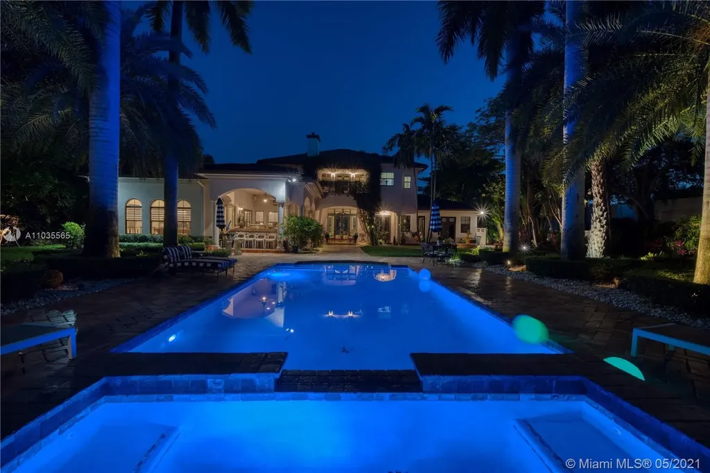 7479 SW 124th Street Pinecrest FL 33156