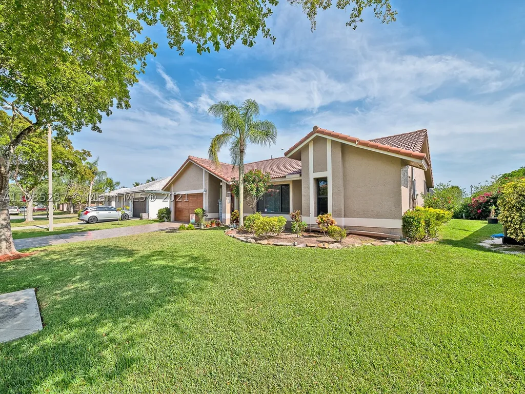4856 NW 49th Street Coconut Creek FL 33073