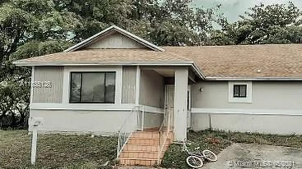 13546 SW 286th Terrace Homestead FL 33033