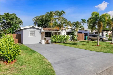 2507 Arcadia Drive Miramar FL 33023