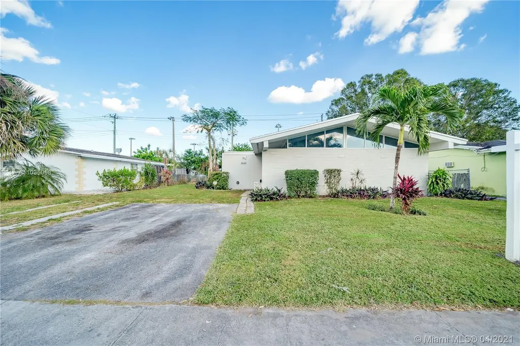 3650 NW 44th Avenue Lauderdale Lakes FL 33319