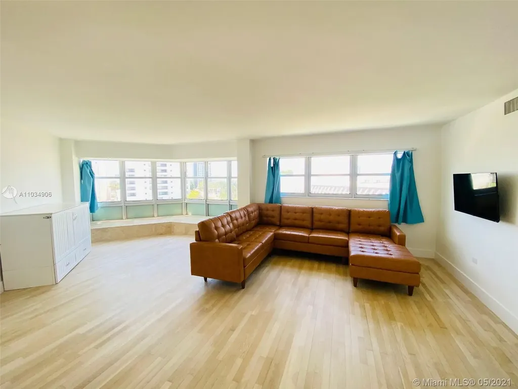 1881 Washington Avenue Miami Beach FL 33139