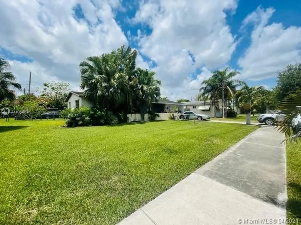 1708 NW 9th Avenue Homestead FL 33030