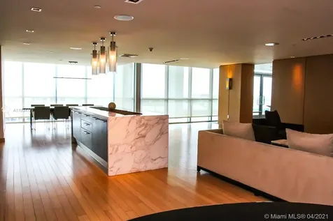 900 Biscayne Boulevard Miami FL 33132