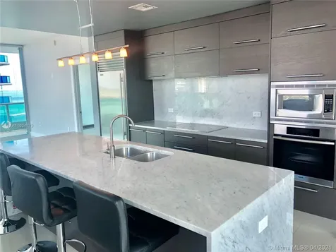 900 Biscayne Boulevard Miami FL 33132
