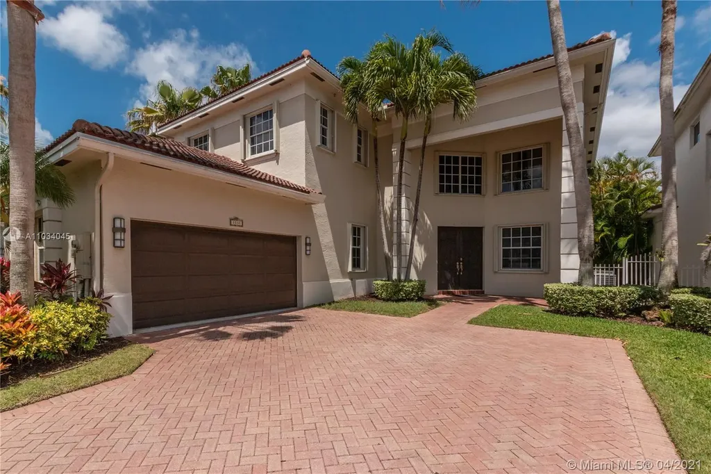 1531 Presidential Way Miami FL 33179