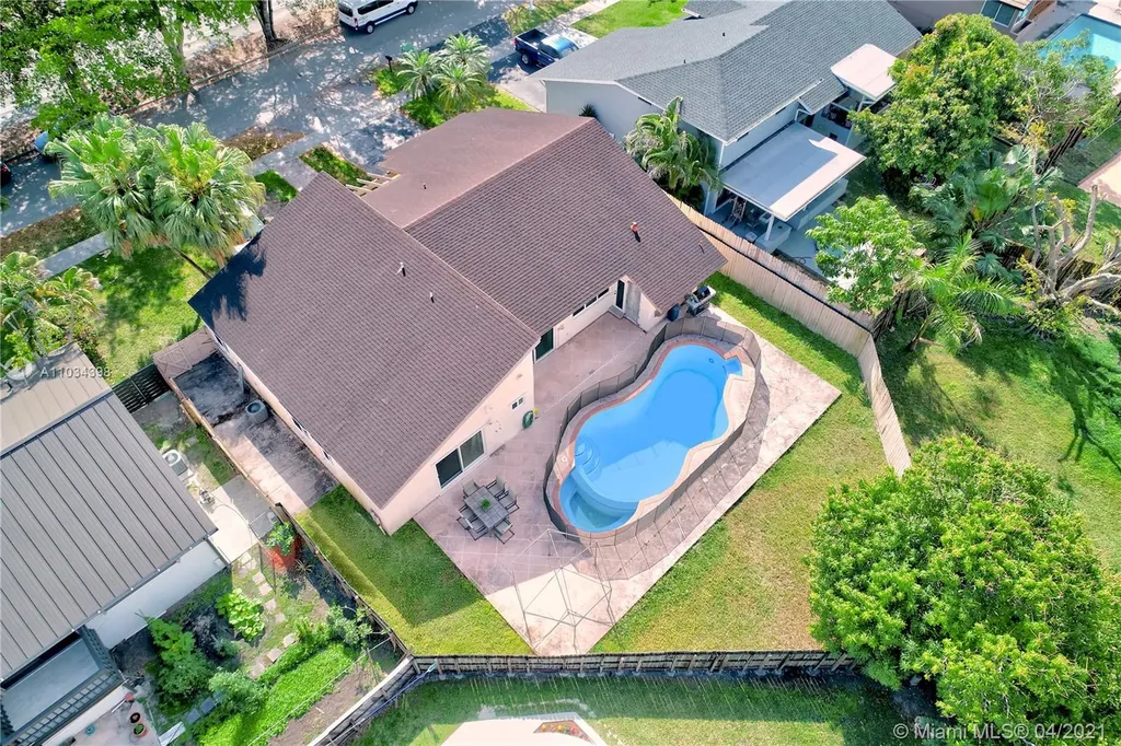 10914 SW 137th Court Miami FL 33186
