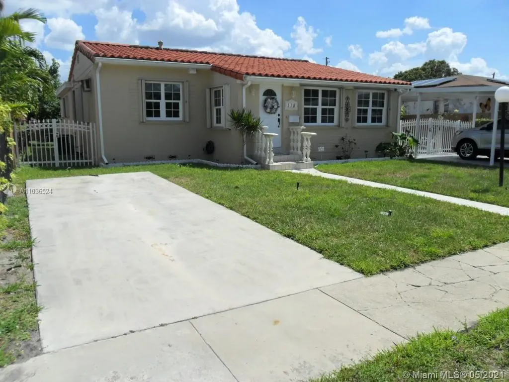 118 W 38th Street Hialeah FL 33012
