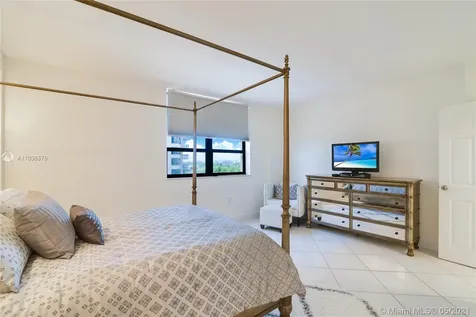 10185 Collins Avenue Bal Harbour FL 33154