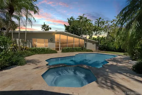18655 NE 21st Avenue North Miami Beach FL 33179