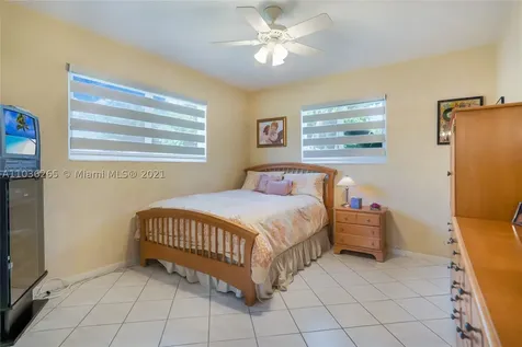 18655 NE 21st Avenue North Miami Beach FL 33179