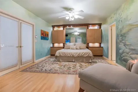 18655 NE 21st Avenue North Miami Beach FL 33179