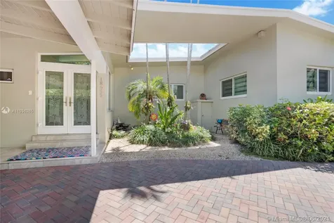 18655 NE 21st Avenue North Miami Beach FL 33179
