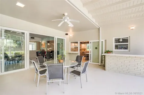 18655 NE 21st Avenue North Miami Beach FL 33179