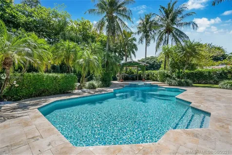 18655 NE 21st Avenue North Miami Beach FL 33179