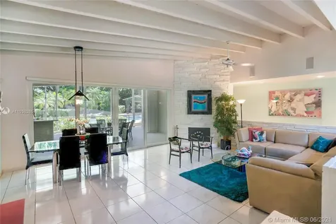 18655 NE 21st Avenue North Miami Beach FL 33179