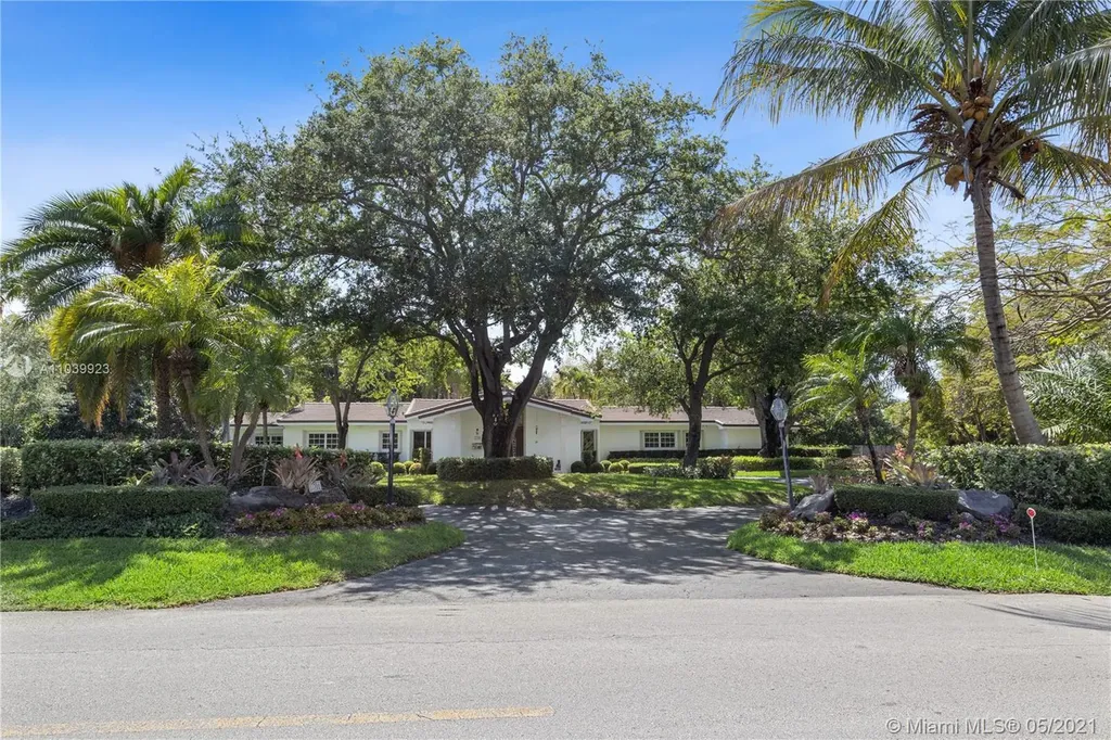 11700 SW 60th Avenue Pinecrest FL 33156