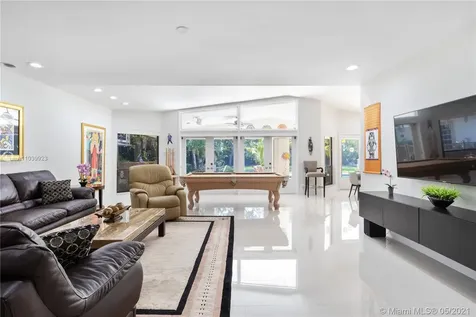 11700 SW 60th Avenue Pinecrest FL 33156