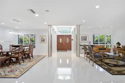 11700 SW 60th Avenue Pinecrest FL 33156