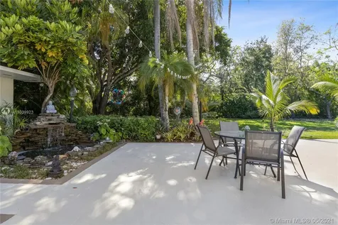 11700 SW 60th Avenue Pinecrest FL 33156