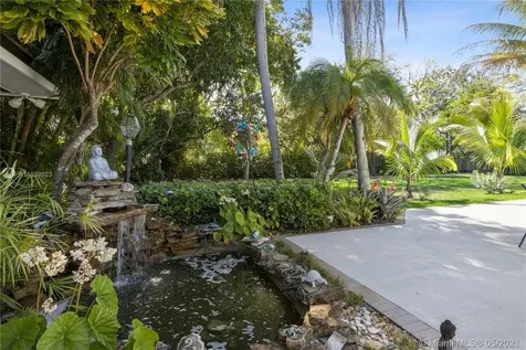11700 SW 60th Avenue Pinecrest FL 33156