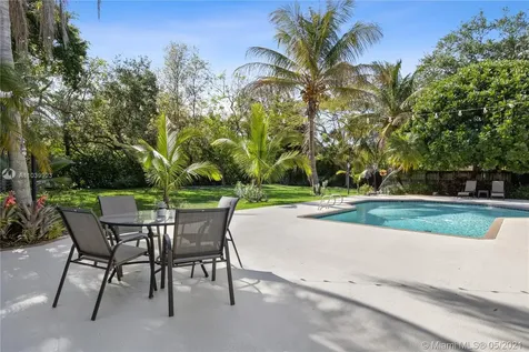 11700 SW 60th Avenue Pinecrest FL 33156