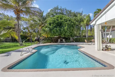 11700 SW 60th Avenue Pinecrest FL 33156