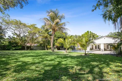 11700 SW 60th Avenue Pinecrest FL 33156