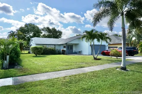 201 Bilbao Street Royal Palm Beach FL 33411